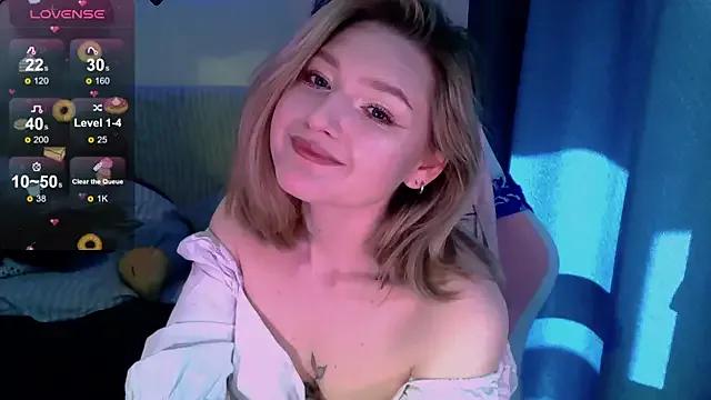 cute1stranger from StripChat is Freechat