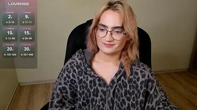 CuteYukiKun from StripChat is Freechat