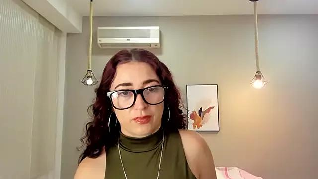 DAHIANARUIZ from StripChat is Freechat