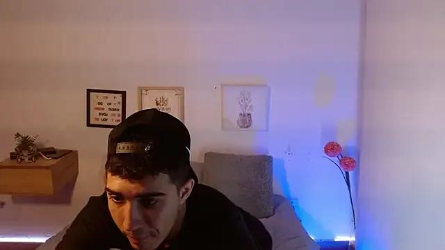 Daniel_gray_ from StripChat is Freechat