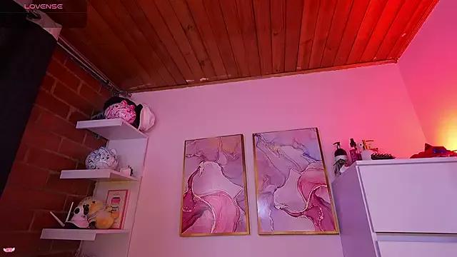 Dannaa_Lovs from StripChat is Freechat