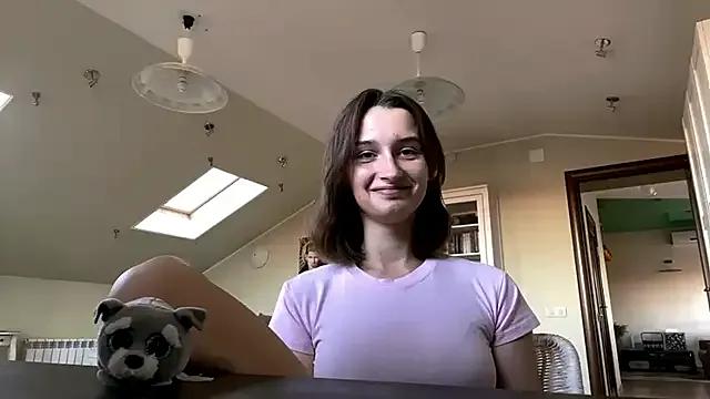 DarlineBrustera from StripChat is Freechat