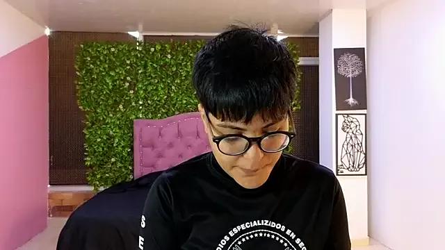 darlyn_reader from StripChat is Freechat