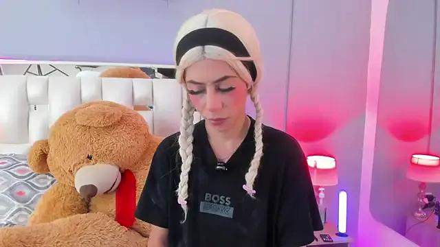 Darlyn_tenderhot__ from StripChat is Freechat