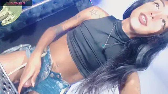 Freechat deborahotts on StripChat