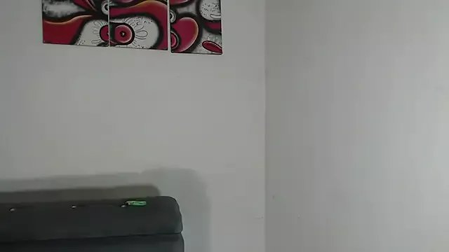 Freechat deborahotts on StripChat