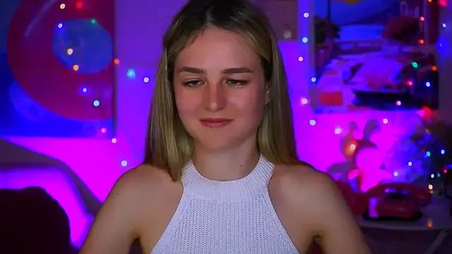 DeboraLarson from StripChat is Freechat