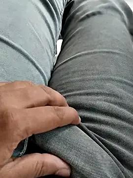 Desi_muslimcouple from StripChat is Freechat