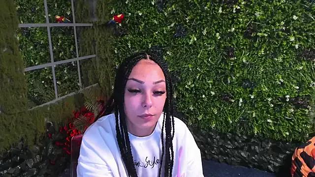 Diamond_naughty from StripChat is Freechat