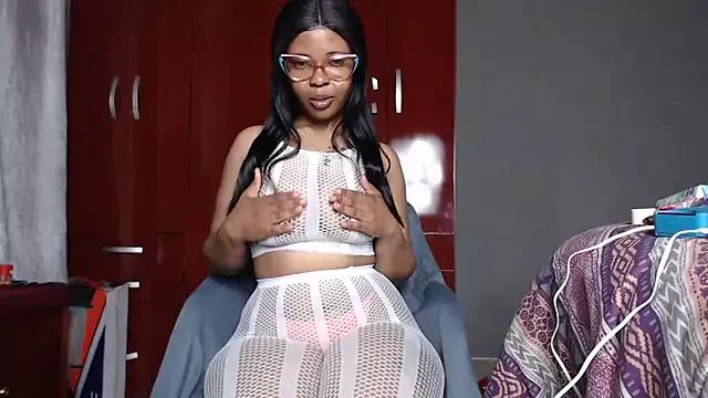 DiamondHaze2 from StripChat is Freechat