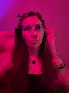 DianaGlow from StripChat is Freechat