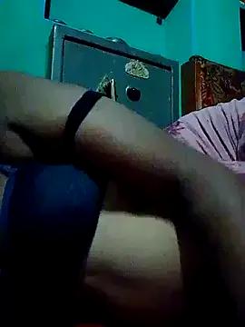 DOLLY-739 from StripChat is Freechat