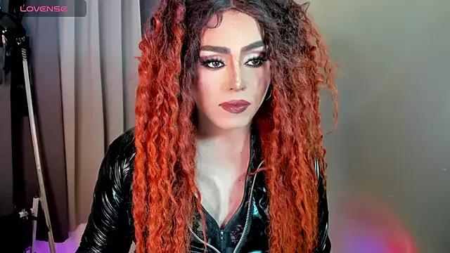 DominaAurumXXX from StripChat is Freechat