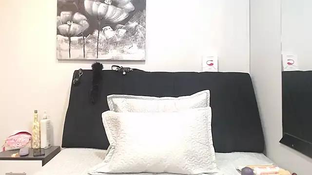 DonnaJoness from StripChat
