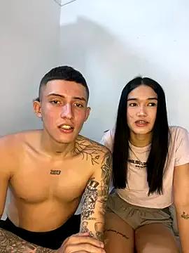 Dulce_latinasex from StripChat is Freechat