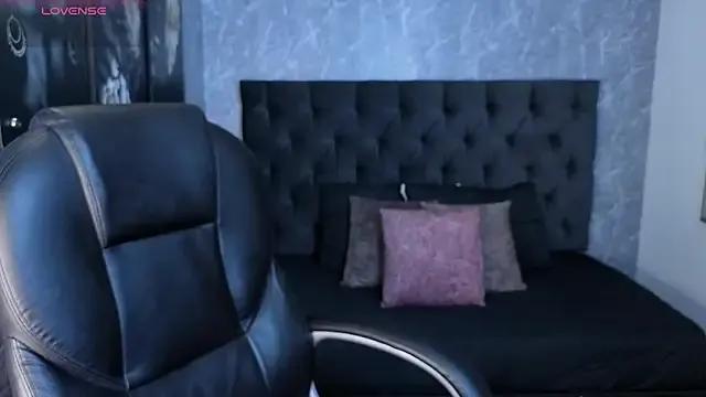 eileen__stone from StripChat is Freechat