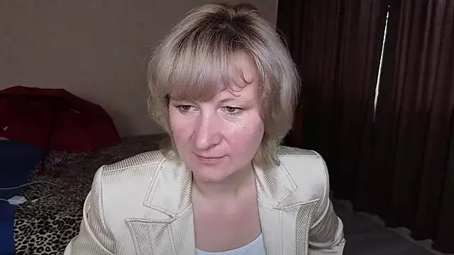 Elen_Blush from StripChat is Freechat