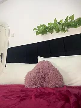 ElieNova from StripChat is Freechat