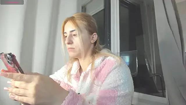 Freechat Ella_Vee on StripChat