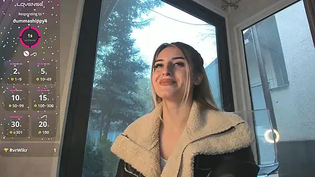 Freechat Ella_Vee on StripChat