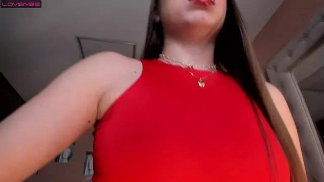 EllaClark from StripChat