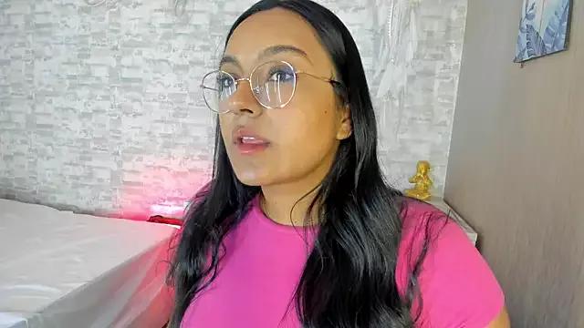 ellamontoya from StripChat