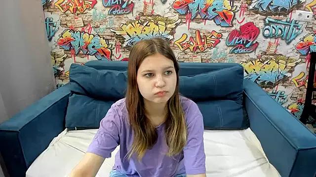 Elle_Ellise from StripChat is Freechat