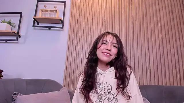Elliecute from StripChat is Freechat