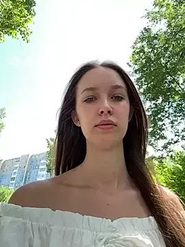 ElliRose from StripChat is Freechat