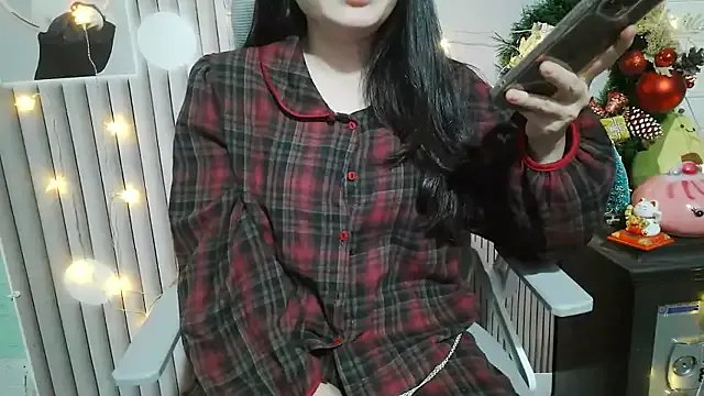 Emachiii on StripChat