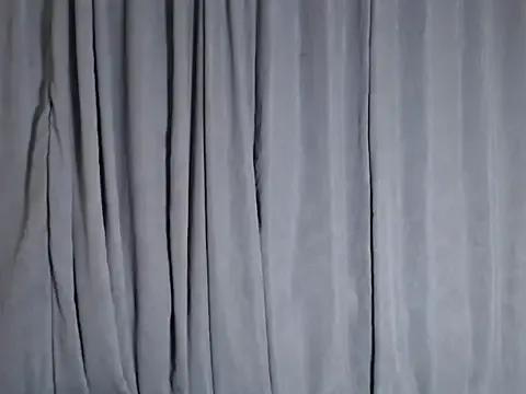 EmberDiamondmmm from StripChat is Freechat