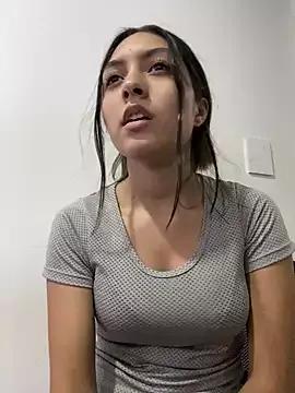 Emelie_Ch1 from StripChat