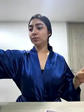 EmelyParker from StripChat is Freechat