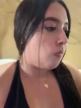 Freechat Emiily_Moore1 on StripChat