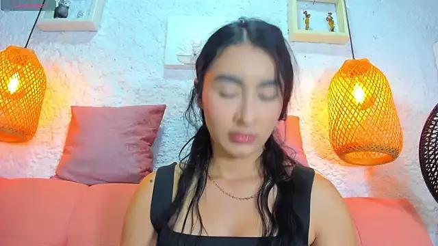 Freechat emiily_s on StripChat