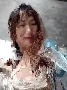 Freechat emini-xx on StripChat