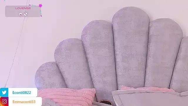 emma-conti2 from StripChat is Freechat