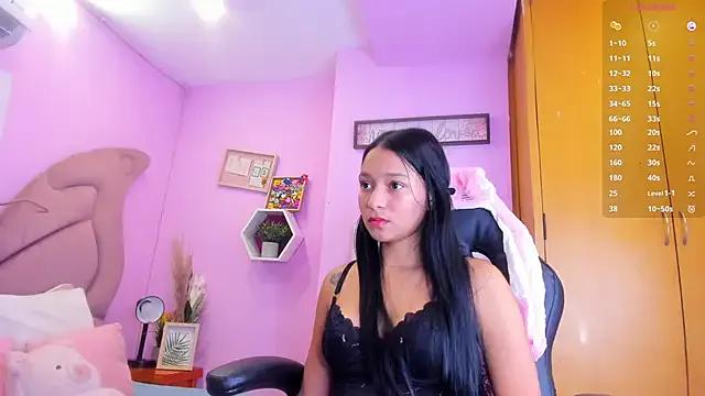 EmmaAnturin from StripChat is Freechat