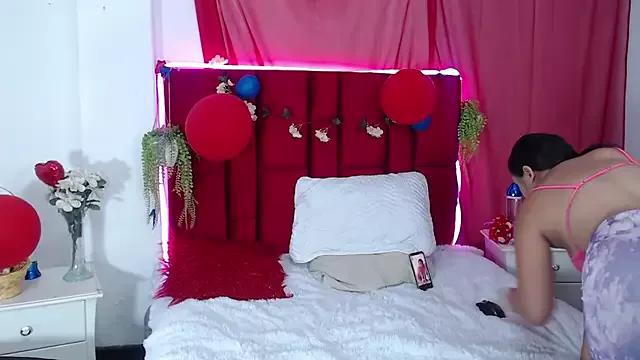 Emmaawills_love from StripChat is Freechat