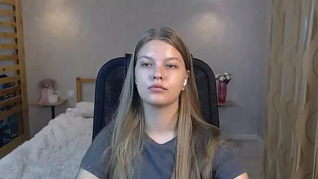 Freechat EmySway on StripChat