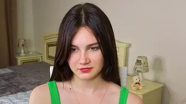 EnricaElis from StripChat is Freechat