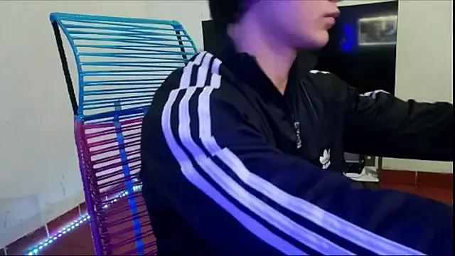 StripChat ErickWalton is Freechat ErickWalton — jerk it off whith oil