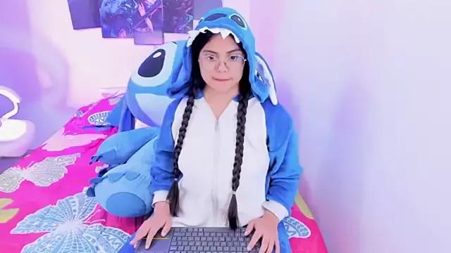 esmeralda112 from StripChat