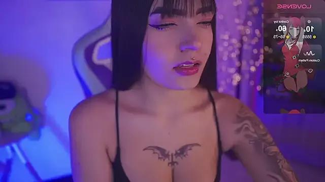 evangelin_love from StripChat is Freechat