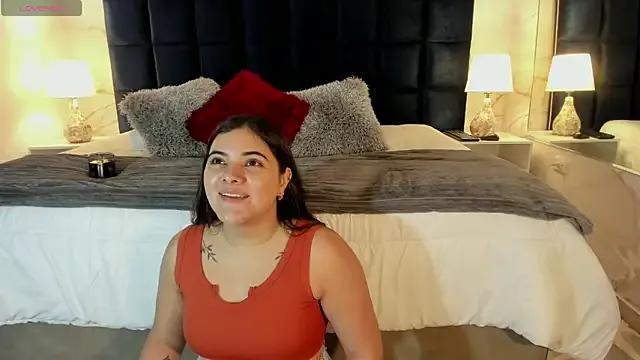 EVELIN_MASON from StripChat