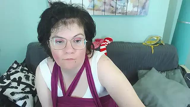 EverlyRays from StripChat