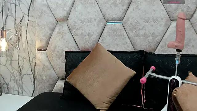 EXOTIC_EBONY_ from StripChat is Freechat
