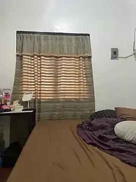 Freechat expnsivecandy on StripChat