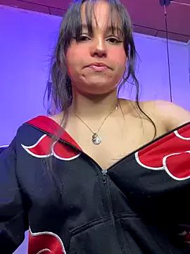 Eymmy_24 on StripChat 