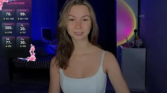 FairySweetMood from StripChat is Freechat